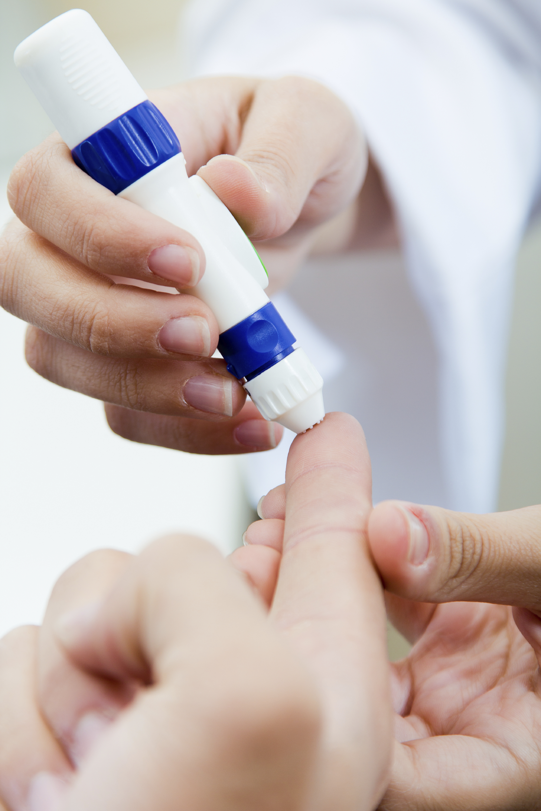 diabetes-control test blood sugar with glucose test